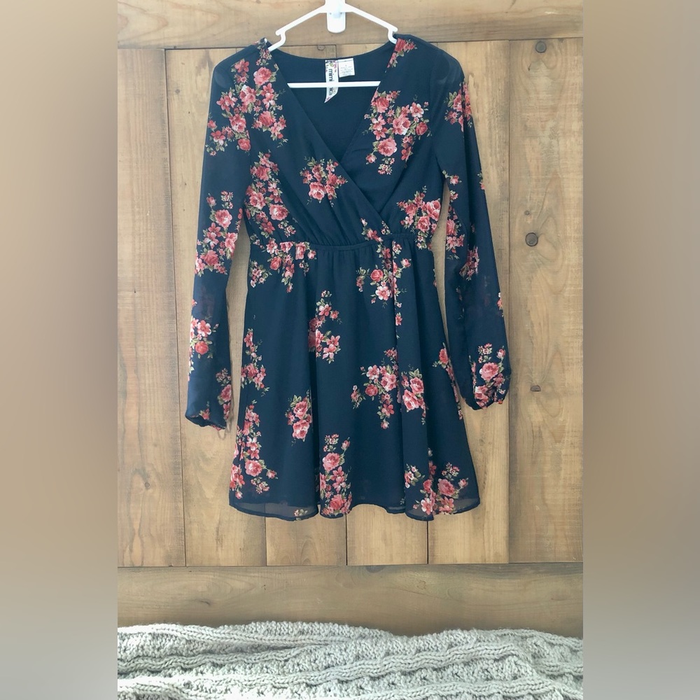 Women’s Long Sleeve Floral Dress